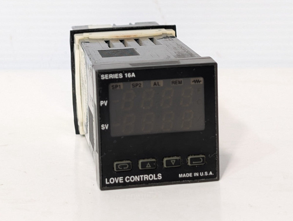 Love Controls 16A2133 Temperature / Process Controller Series 16A Indoor Dwyer