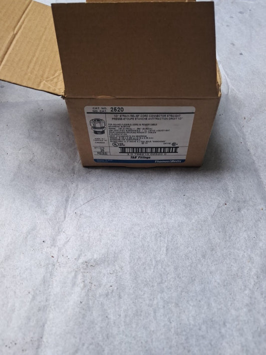 25 Thomas & Betts 2520 1/2" Strain Relief Straight Cord Connectors