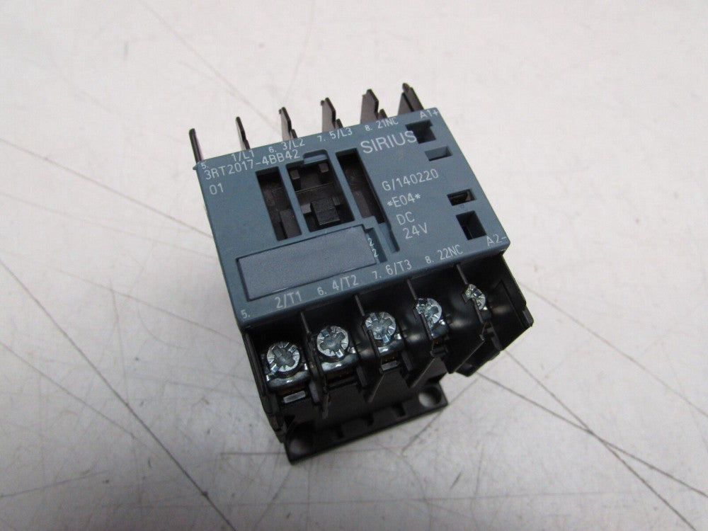 SIEMENS SIRIUS 3RT2017-4BB42 CONTACTOR 24VDC 20AMP EXCELLENT TAKEOUT MAKE OFFER
