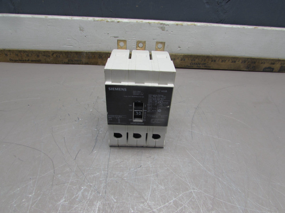 SIEMENS HGB3B030 ,CIRCUIT BREAKER,  3P-30 AMP /480V  GOOD TAKEOUT! MAKE OFFER!