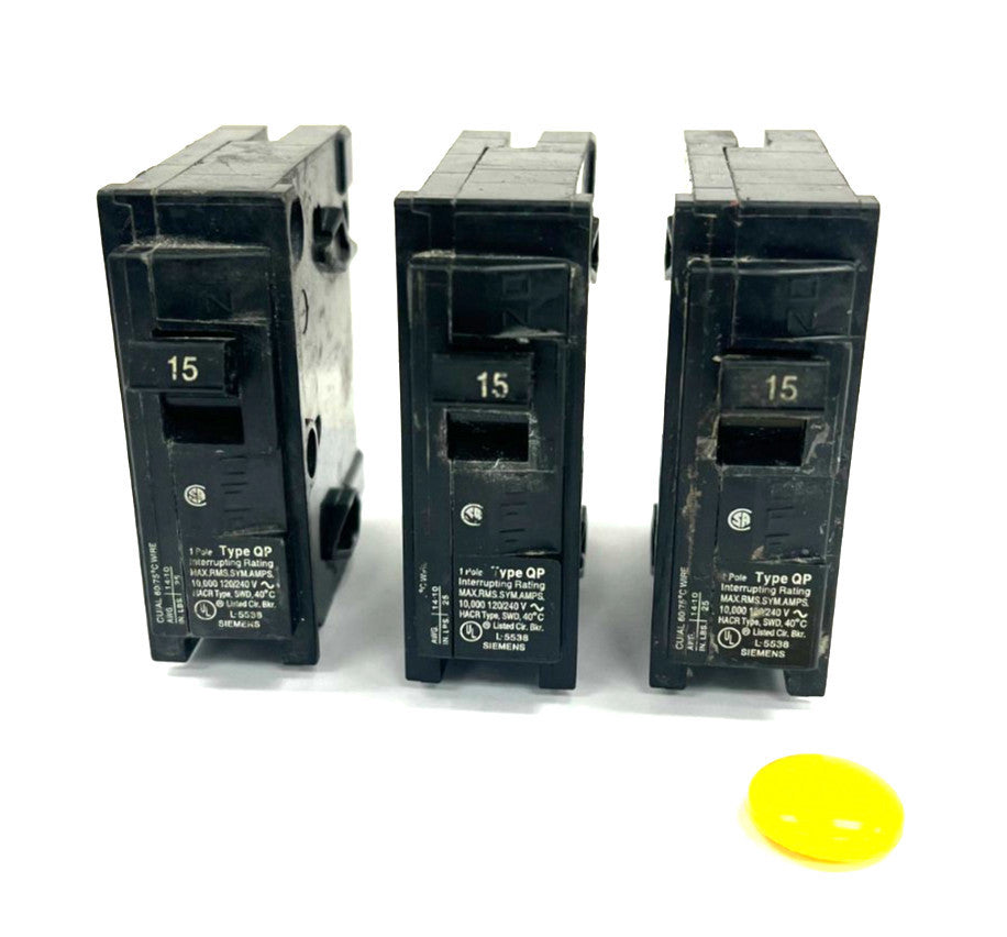 SIEMENS QP CIRCUIT BREAKERS 15 AMPS 1 POLE 120/240 VOLT PLUG IN STYLE LOT OF 3