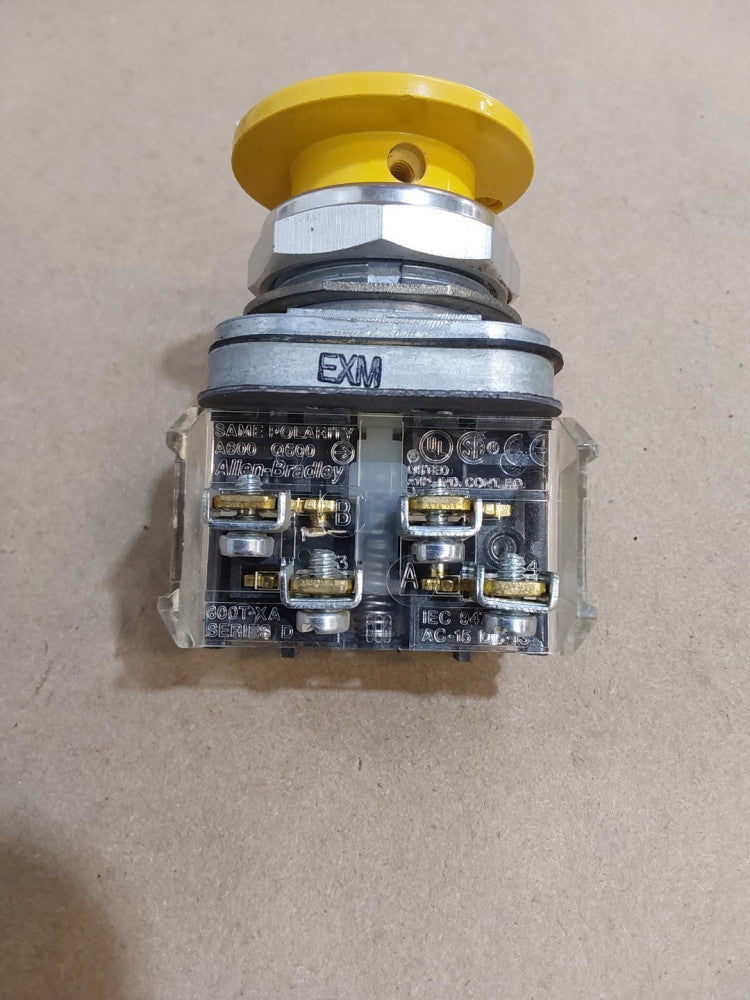 Allen Bradley 800T-D Pushbutton (YELLOW) W/800T-XA