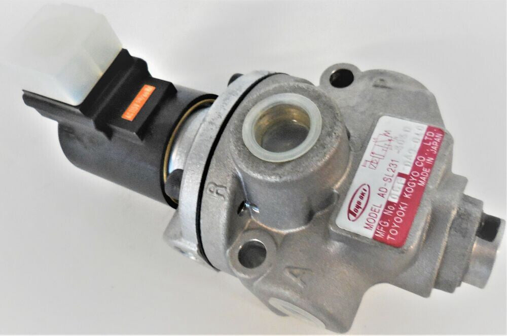TOYOOKI TOYOOKI pneumatic punching sheet solenoid valve AD-SL231-303D (S1-C135)