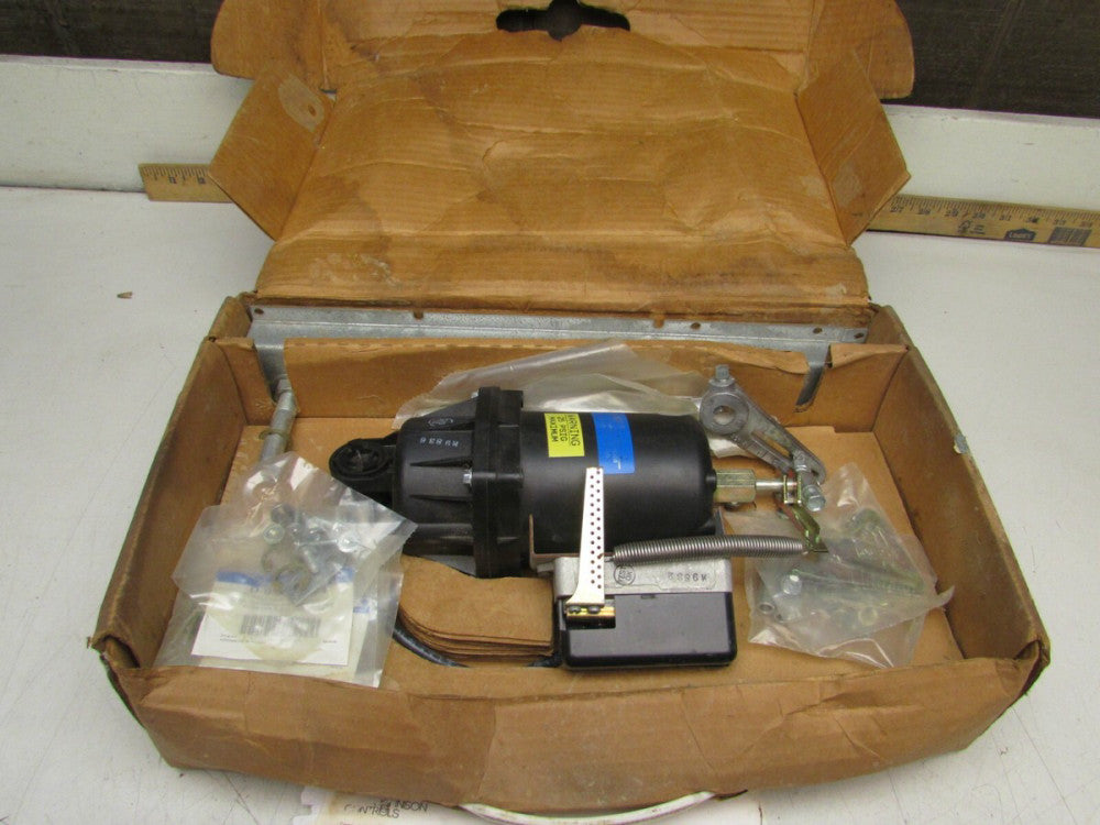 JOHNSON CONTROLS D-4073-1 PNEUMATIC DAMPER ACTUATOR 8-13PSI SPRING 25 PSIG NIB 