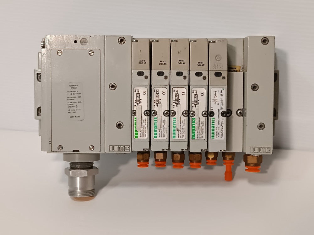 Numatics 239-1229 Terminal Strip with (5) 051BA400M000061 Solenoid Valves