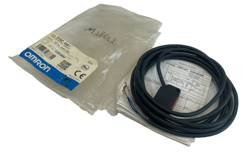 NEW OMRON E3Z-R81 PHOTOELECTRIC SWITCH E3ZR81