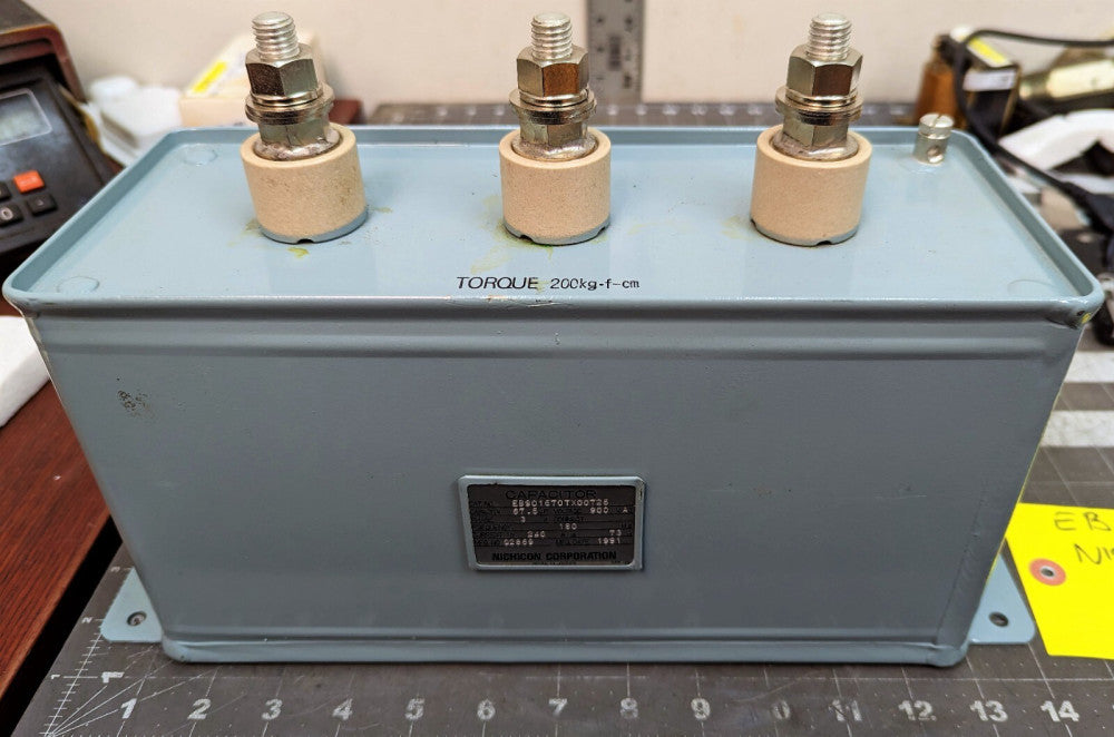 900 VAC 3 Phase 180 Hz Nichicon Capacitor NEW NO-BOX [C7S4]
