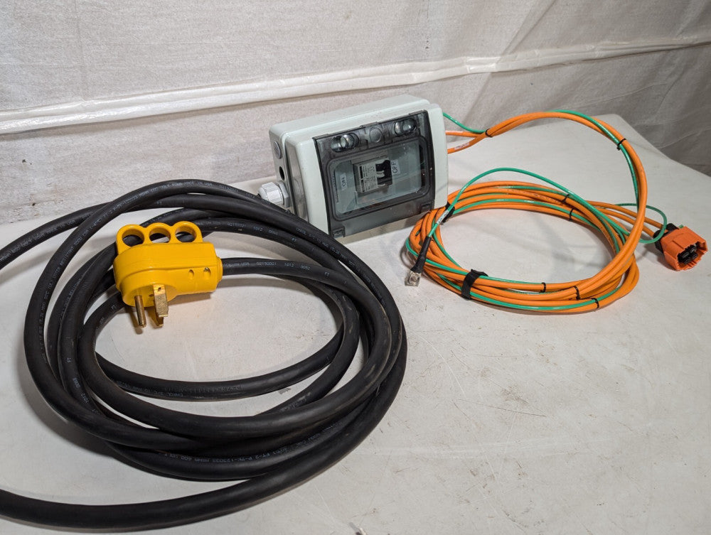 DIHOOL DZ47X-63 Disconnect Switch DC Circuit Breaker, 30A, 400v, IP65 Enclosure