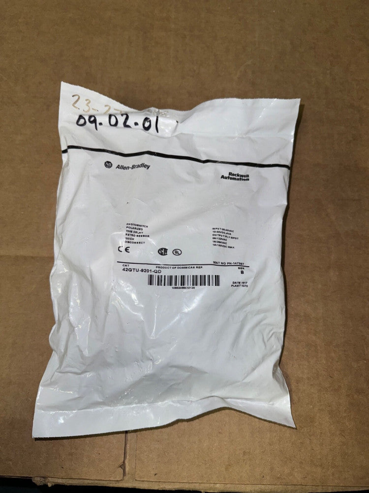 ALLEN BRADLEY 42GTU-9201-QD PHOTOSWITCH POLARIZED TIME DELAY RETRO SENSOR, NEW!