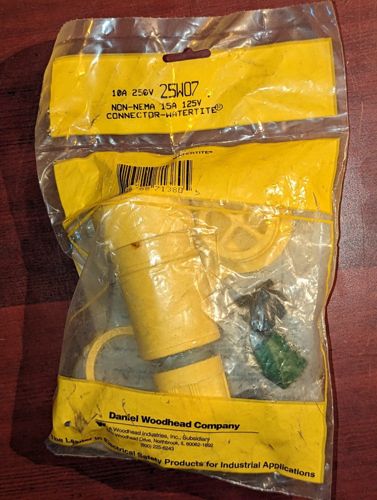 DANIEL WOODHEAD 25W07 WATERTIGHT CONNECTOR 15 AMP 125 VOLT