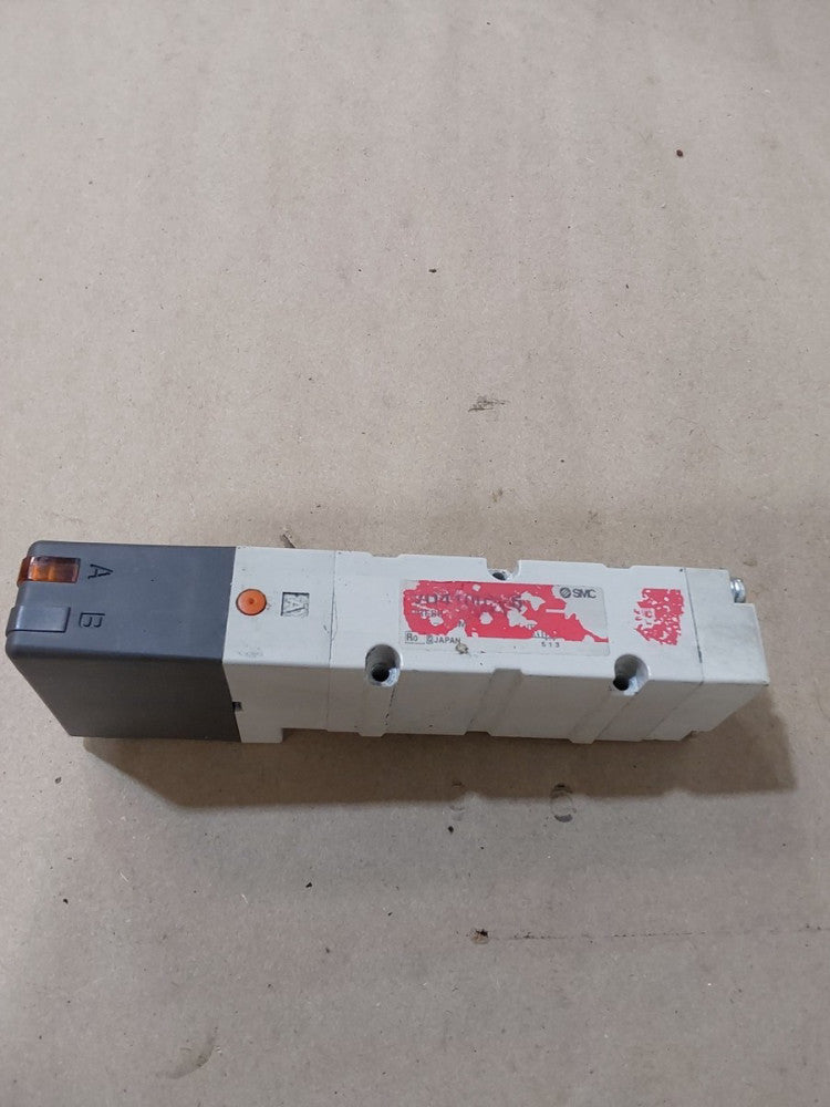 SMC VQ4100-5 Pneumatic Solenoid Valve VQ41005