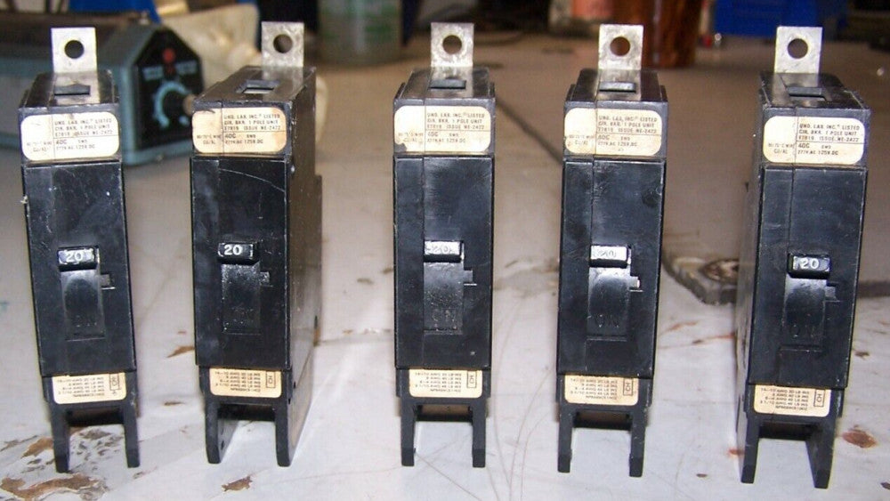 5) CHALLENGER 20 AMP CIRCUIT BREAKER SINGLE POLE 277 VAC CH1020 LOT OF 5