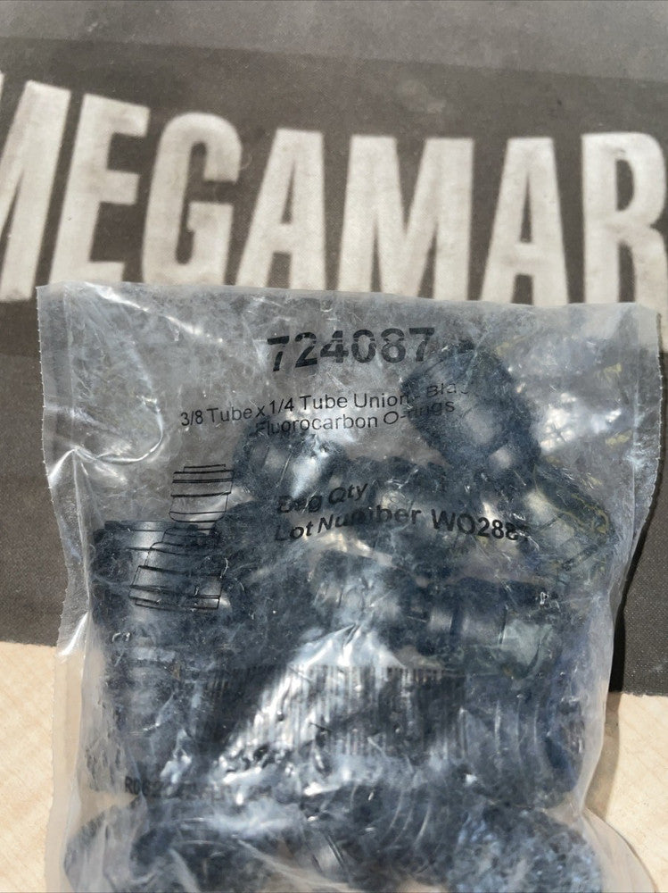 3/8 Tube x 1/4 Tube Union, Black with Fluorocarbon O-Rings, Bag of 10, 724087