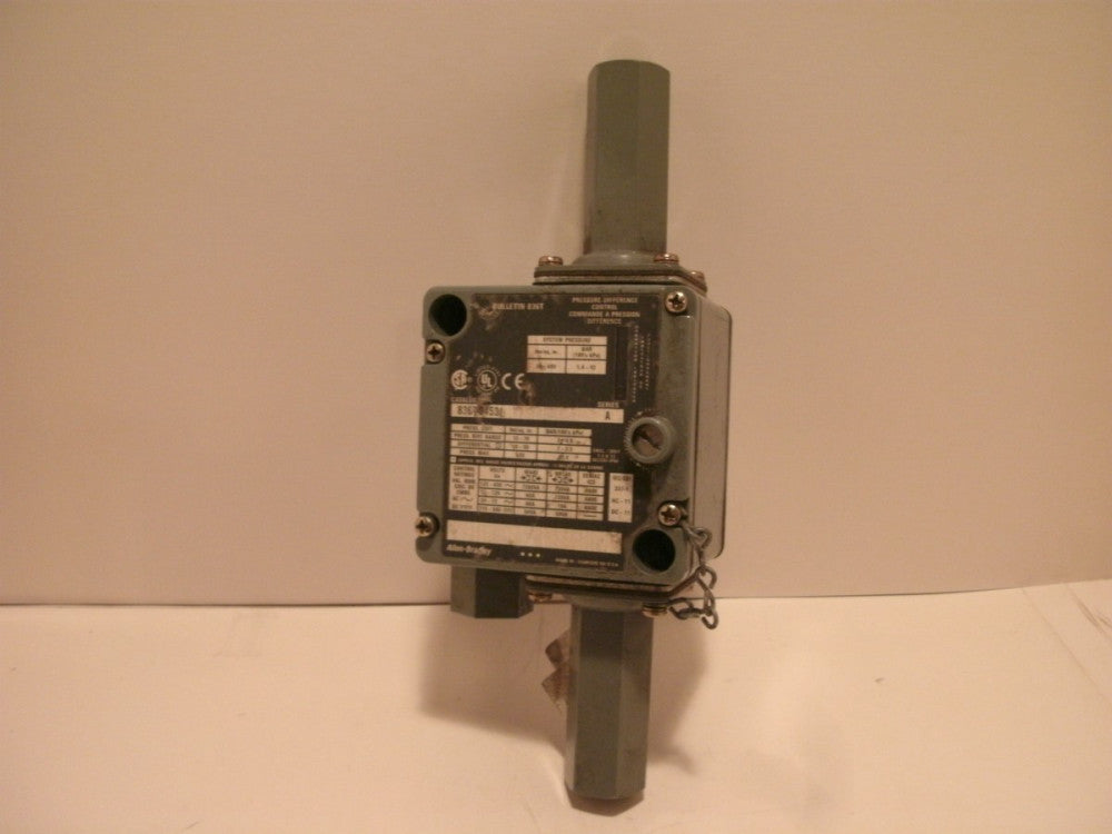ALLEN BRADLEY 836T-D453J SER A PRESSURE DIFFERENCE CONTROL 10-70 PSI ENCL TYPE 1