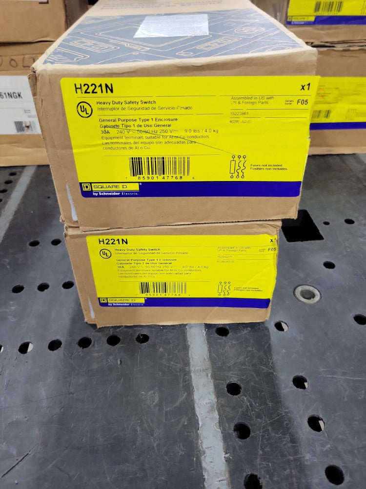 New! Square D H221N Fusible 30 A Safety Switch 240VAC/250VDC