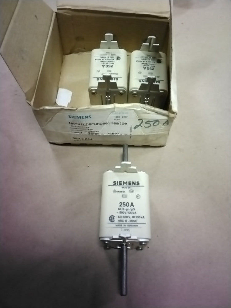 SIEMENS 3NA3244 Fuse 250A 500V, Box Of 3