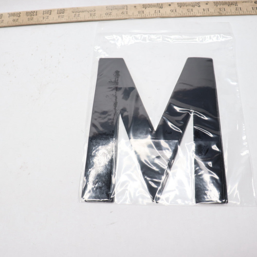 (10-Pk) Single Letter Die-Cut Labels M 8"