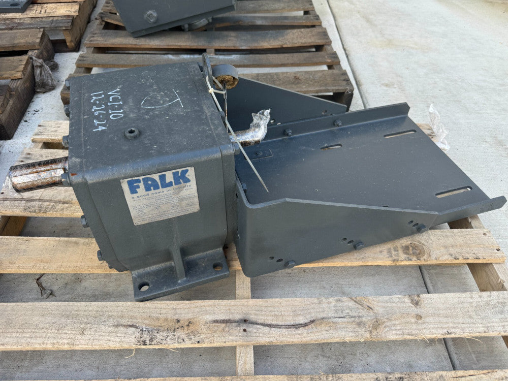 USED FALK ENCLOSED GEAR DRIVE SPEED REDUCER 1.84 RATIO 1040F2A