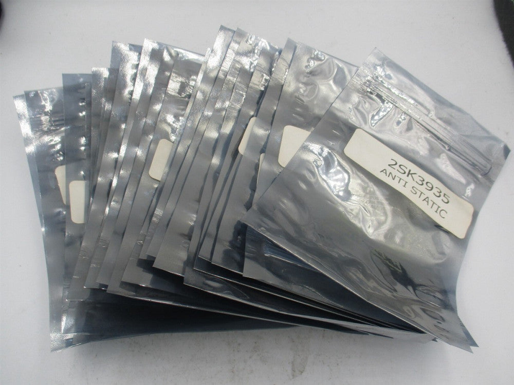 Toshiba (22K3935) 150 A 450 V 250 mOhms Through Hole Transistor - Lot of 22 