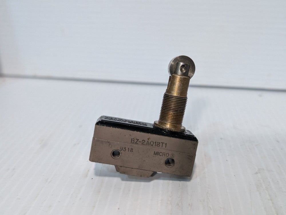 Honeywell BZ-2AQ18T1 Micro Switch Roller Limit Switch