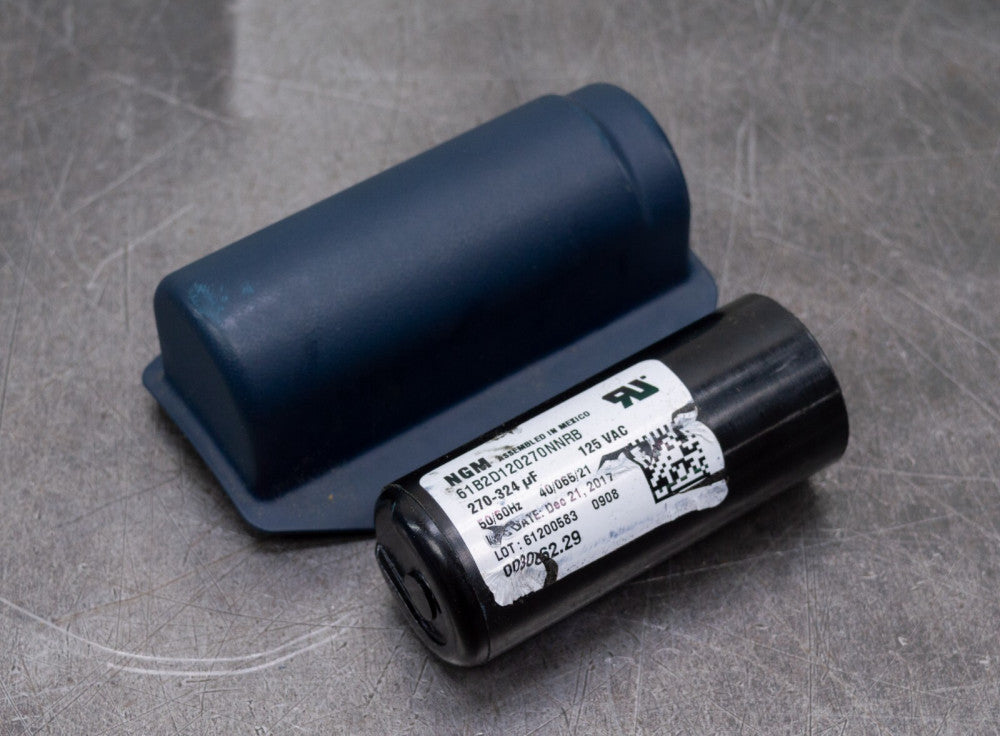 Leeson 003062.29 Start Capacitor 270-324 µF 125 VAC 50/60 Hz w/ Cover