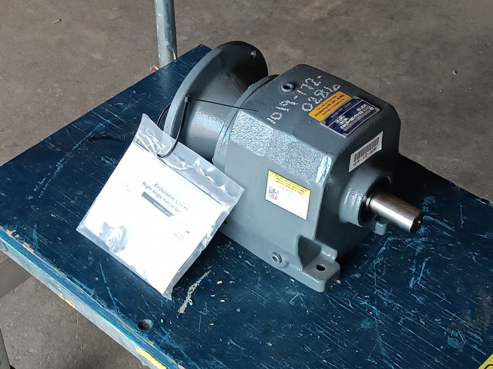 Boston Gear F842B-18K-B7-M1 Speed Reducer, C-Face, 140TC/180C, 18:1 Ratio