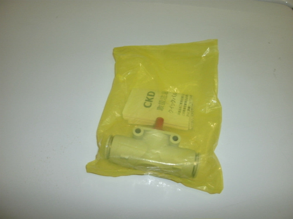 CKD 2QV-12-12-P4 QUICK EXHAUST VALVE NEW IN PKG
