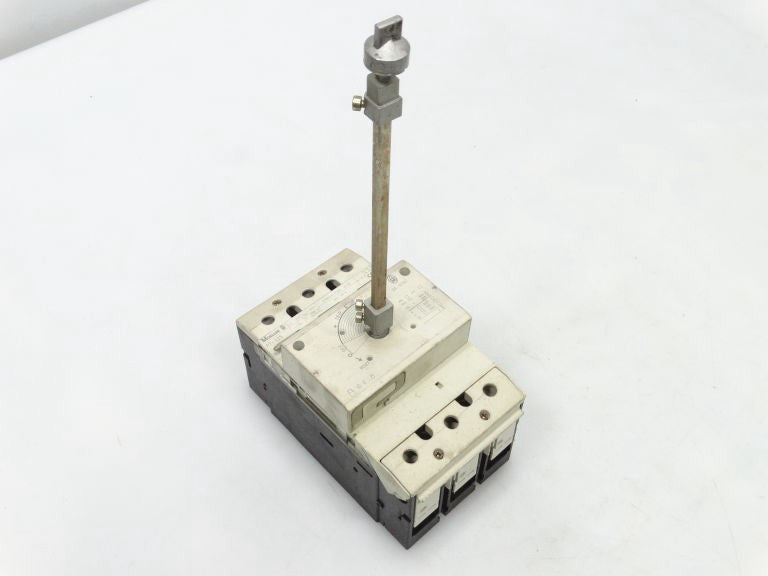 EATON CORPORATION P7-125 Circuit Breaker - Used