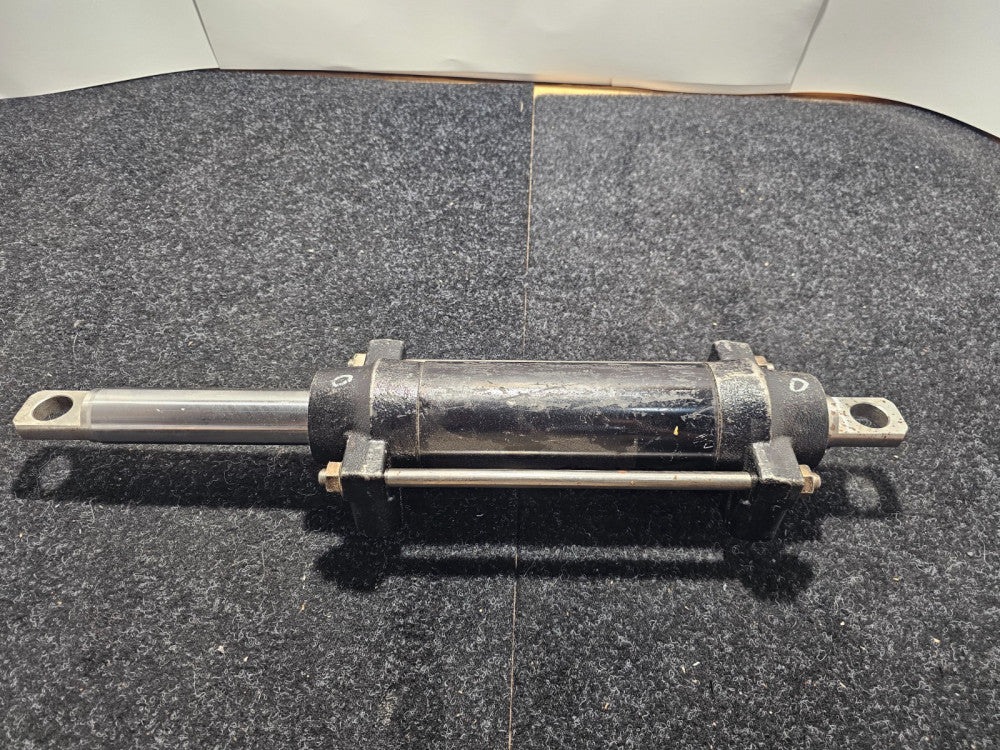 Hydraulic Welded Cylinder 80mm OD x 22” Retracted Length Steel