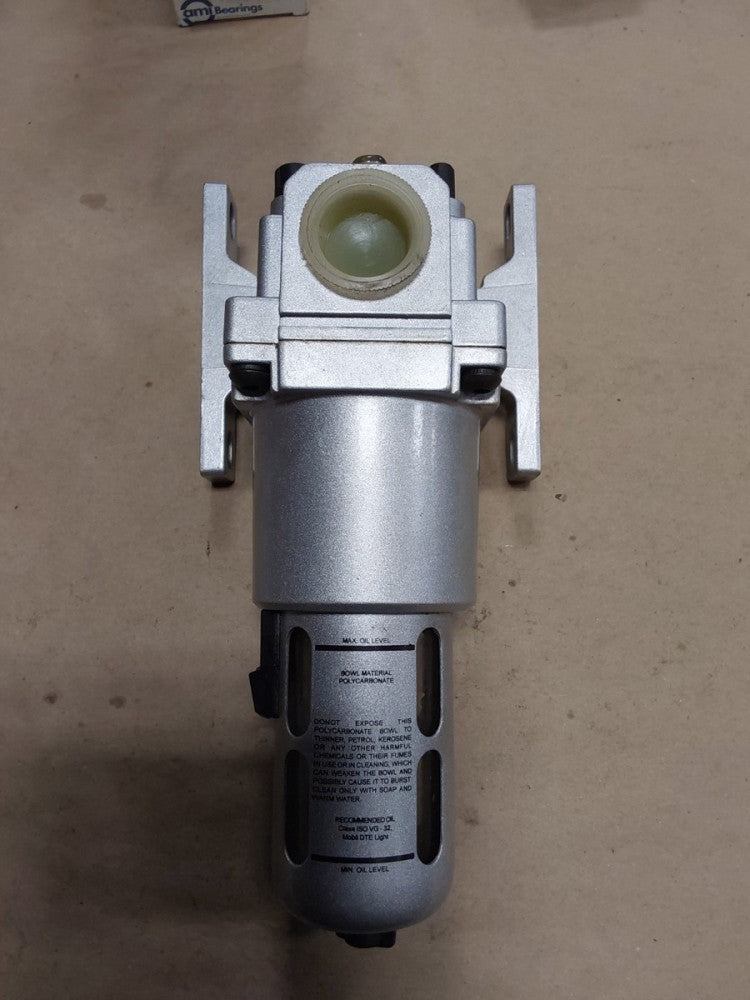 NEW NO BOX DYNAFLO PNEUMATIC LUBRICATOR L1795