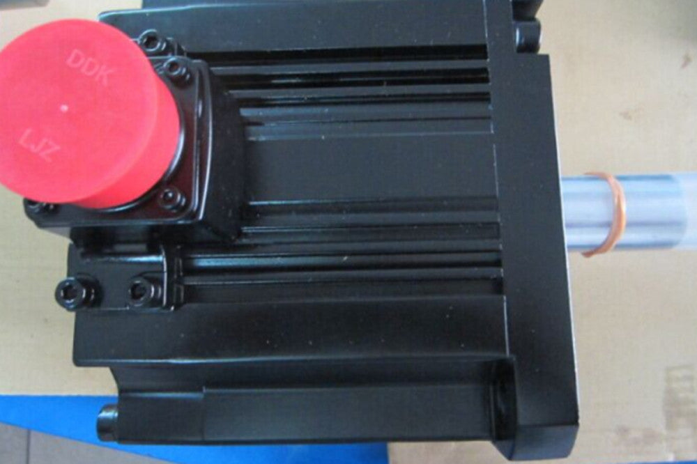 One Brand New Mitsubishi HF303SC Servo Motor