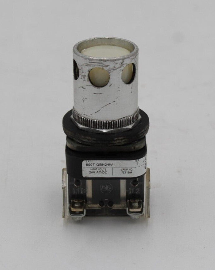 Allen Bradley 800T-QBH24W White Push Button