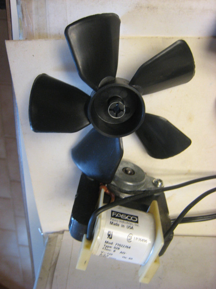 Fasco 71022764 Made USA  120V  Exhaust Fan Motor 3000rpm With 4" fan blade NEW