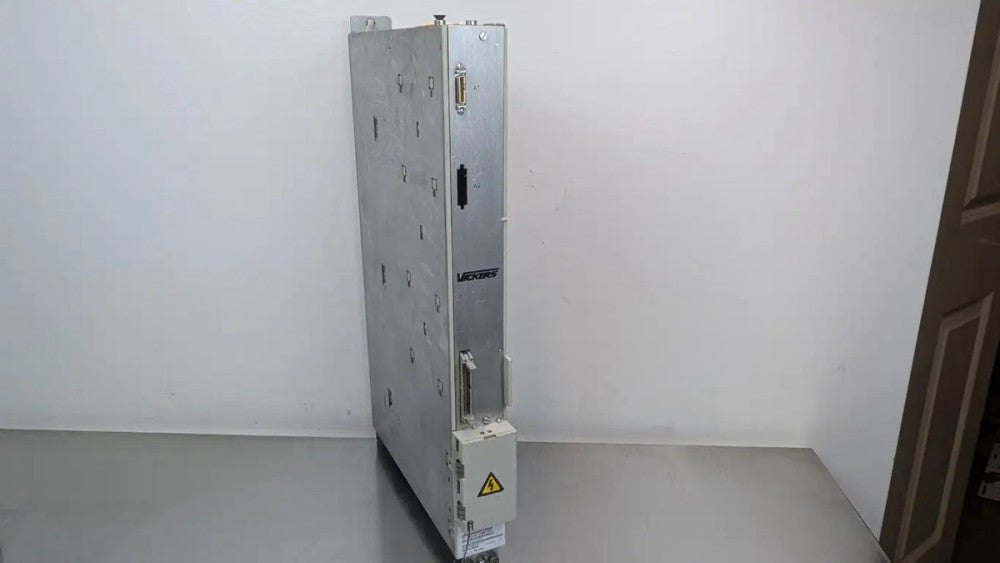 Siemens 6SN1123-1AA00-0CA1 Power Module LT-Modul INT 50A Vickers Ver A