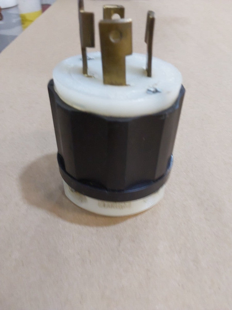 Leviton 30 Amp, 480 Volt 3-phase, NEMA L16-30P, 3P, 4W, Locking Plug