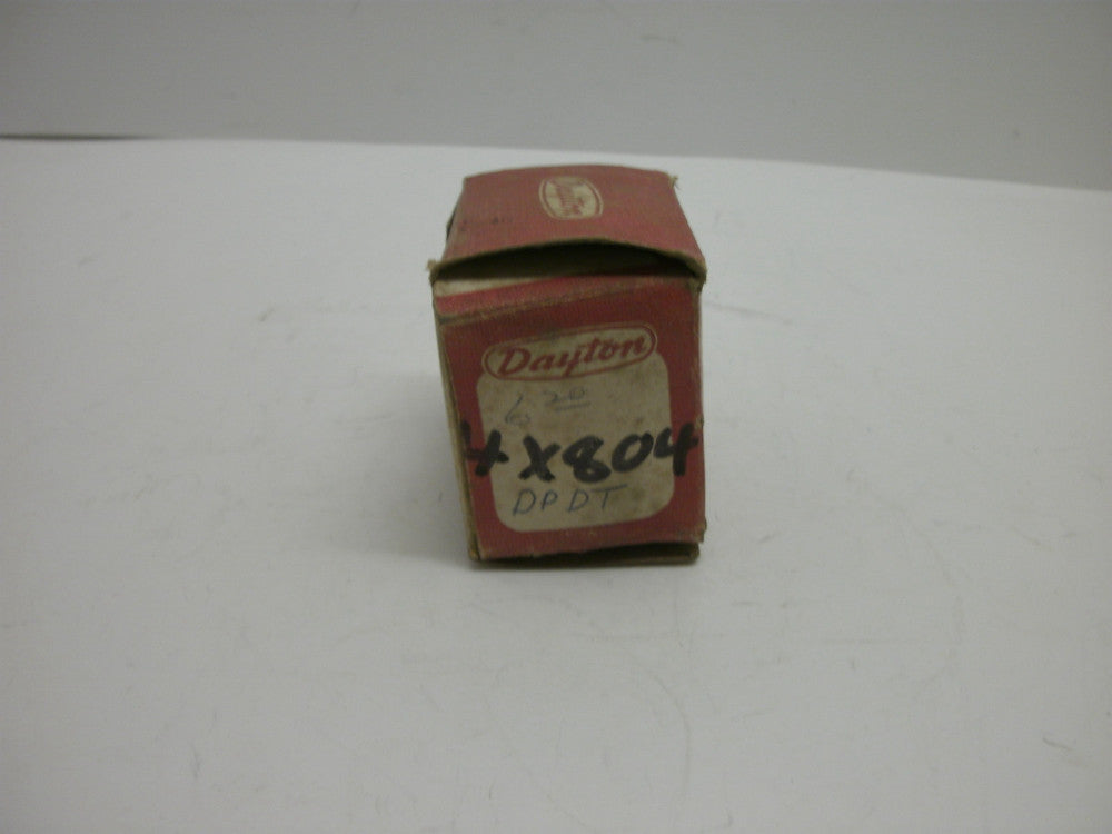 DAYTON 4X804 GENERAL PURPOSE RELAY PLUG-IN 8-BLADE ANGLE 24 VAC NEW IN BOX