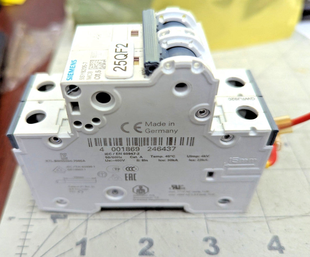 Siemens 5SY6205-7 Circuit Breaker, WORKING PULL [Z3B7]#27