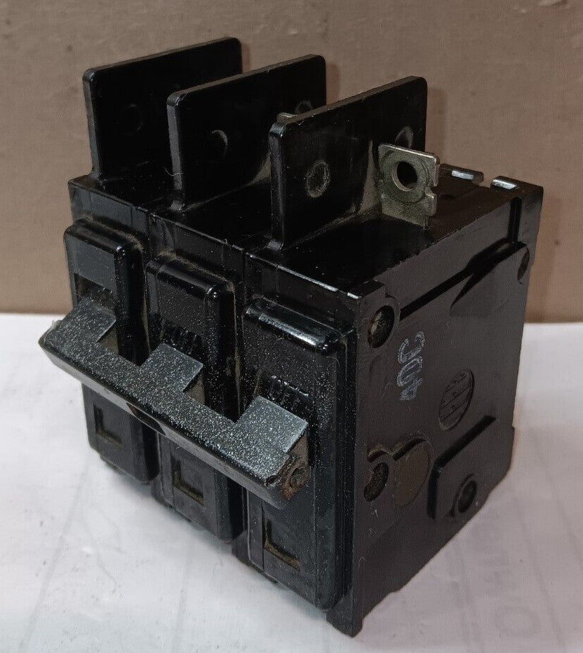 I-T-E ITE EQ-B370 70 AMP BOLT-ON CIRCUIT BREAKER 3 POLE 240 VAC