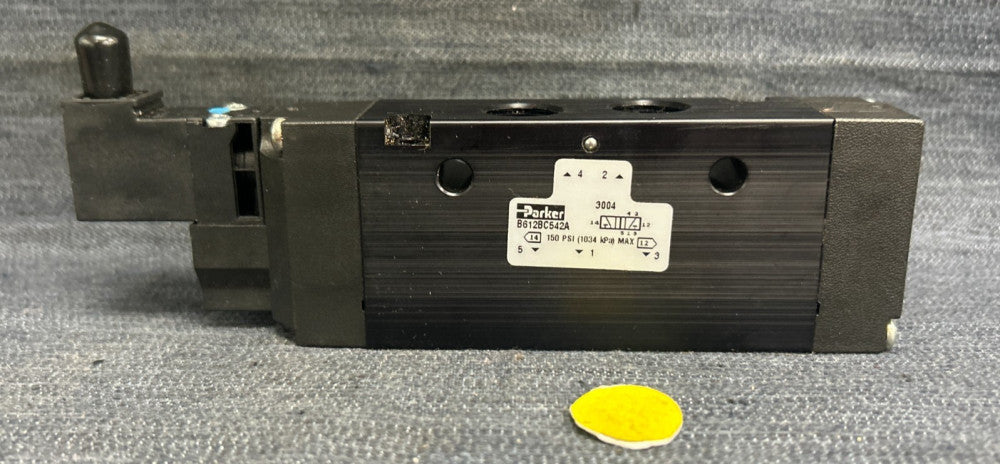 PARKER 2 WAY 4 POSITION SOLENOID PNEUMATIC VALVE  B612BC542A  150 PSI
