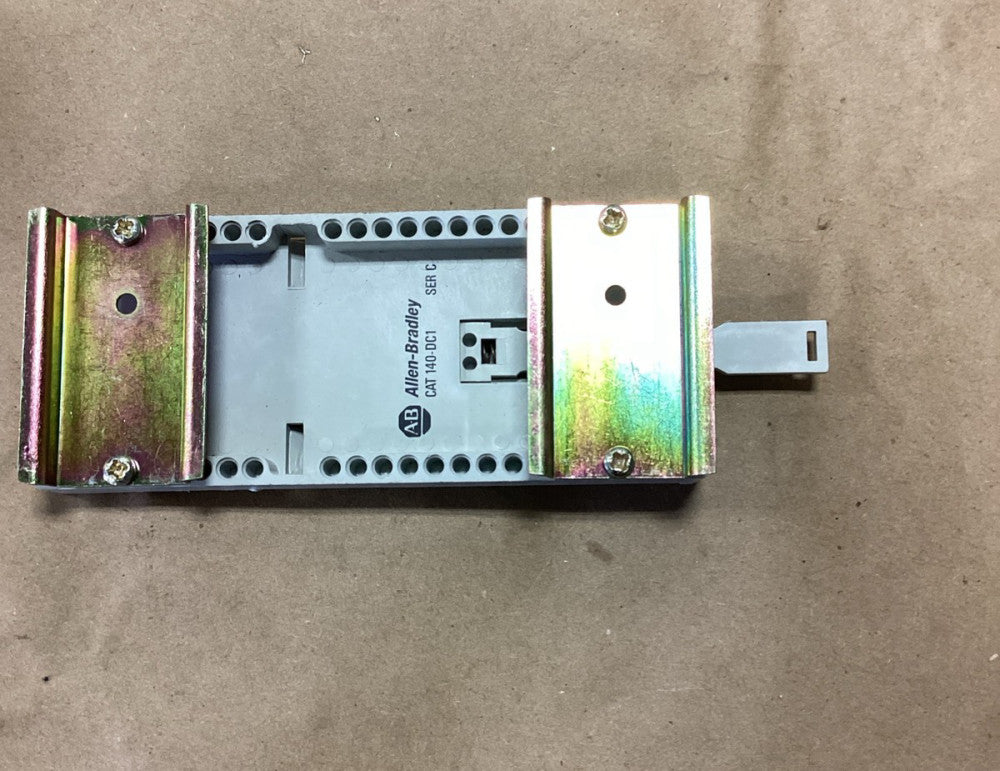 ALLEN BRADLEY 140-DC1 SER C DIN RAIL PLATE