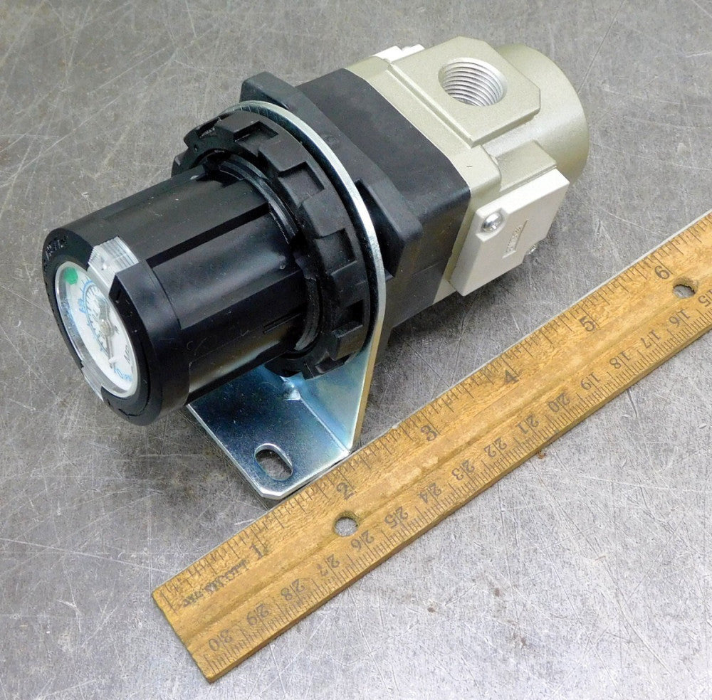 SMC ARG30-N03G1-Z Pneumatic Pressure Regulator 125 PSI 3/8" NPT