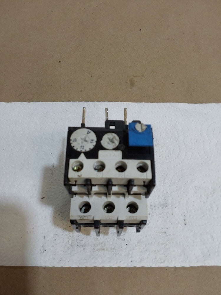 CUTLER HAMMER C316FNA3* OVERLOAD RELAY EATON SER A2 RANGE 2.8-4 Amp