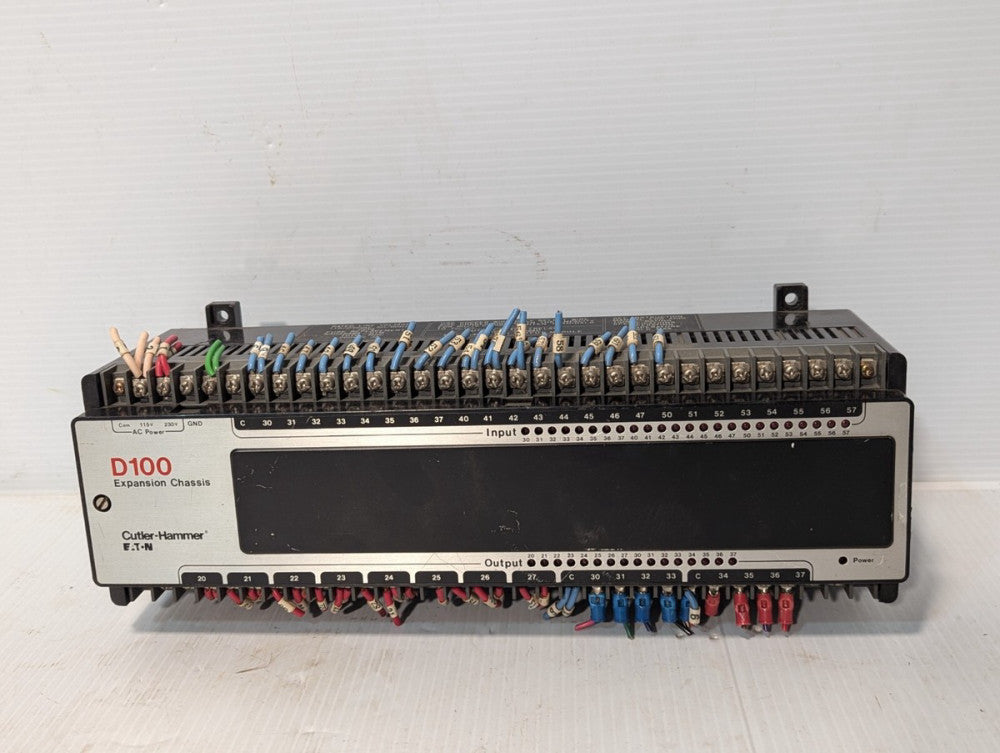 Cutler-Hammer Eaton D100ER40 Expansion Chassis 115/230VAC 50/60Hz 25VA