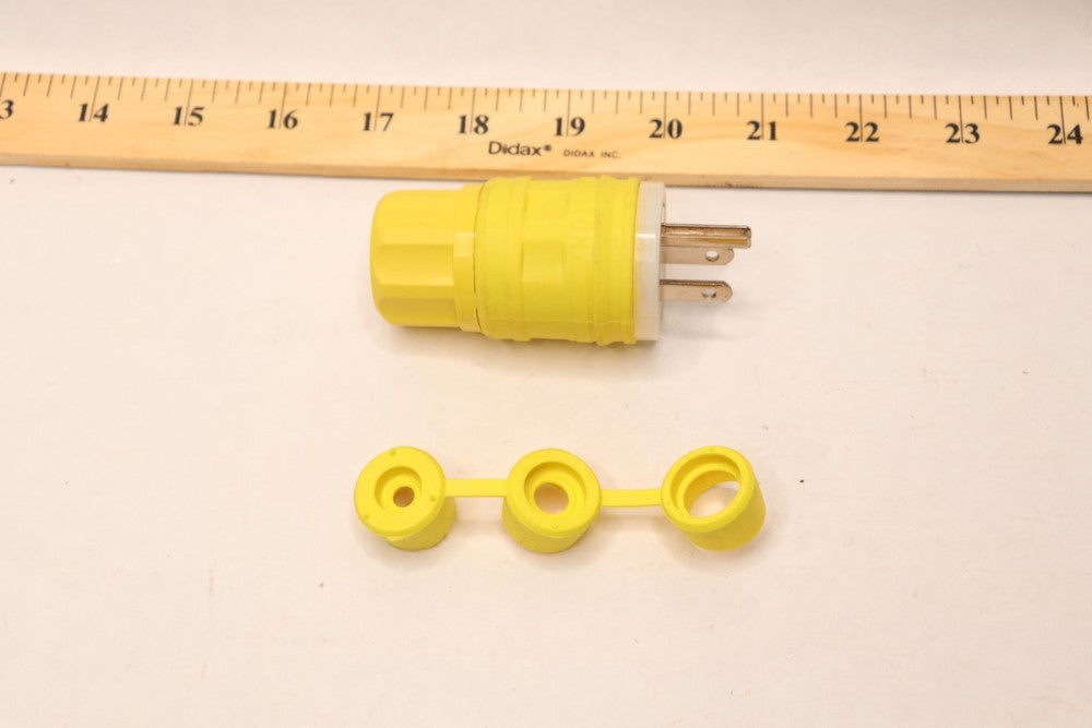 Leviton Wetguard Straight Blade Grounding Plug Yellow 15A 125V R61-14W47-YPB