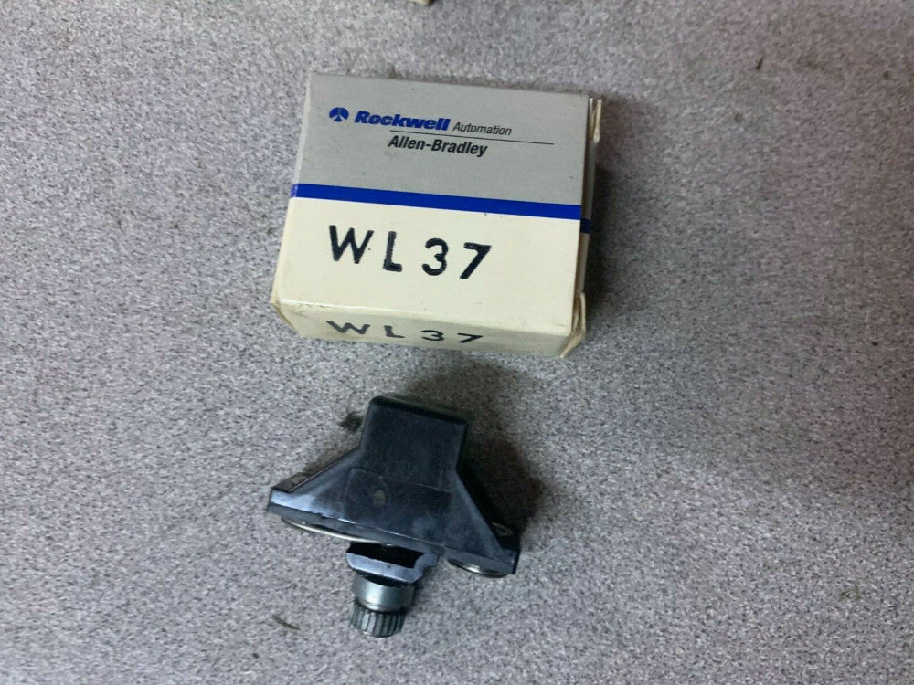 NEW IN BOX ALLEN BRADLEY HEATER ELEMENT WL37