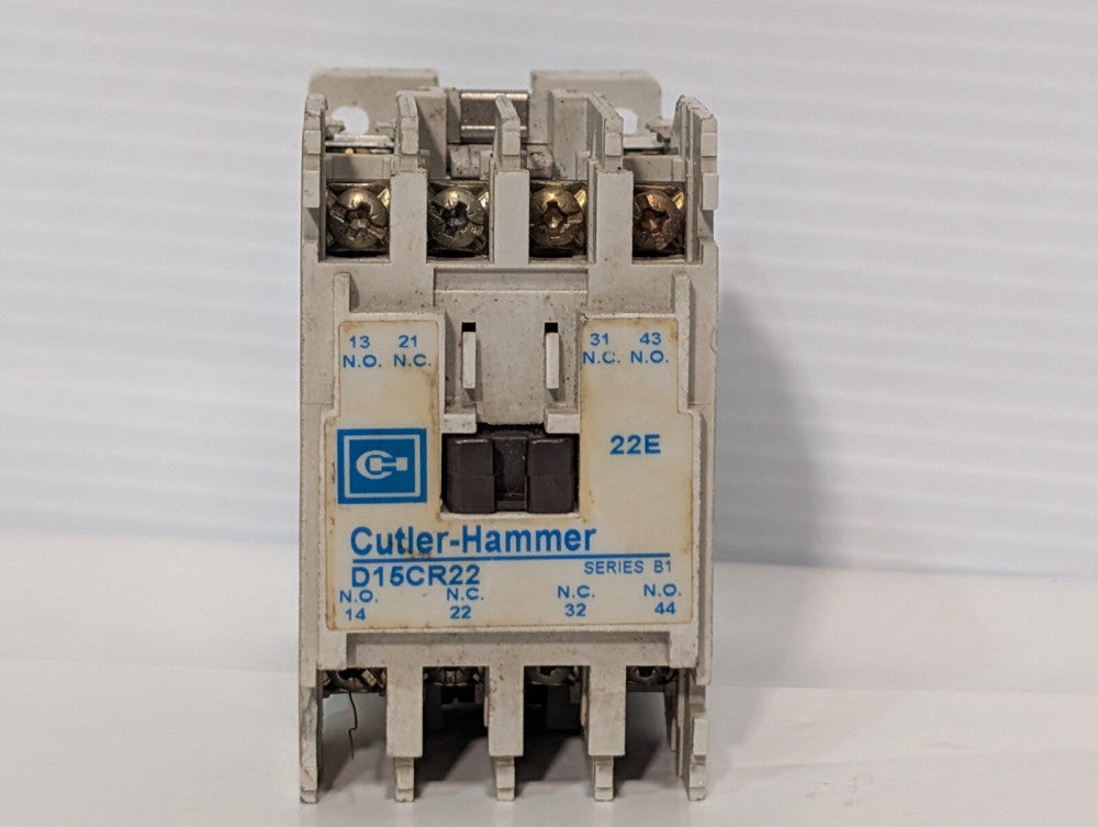 Eaton Cutler Hammer D15CR22 Contactor 10 AMP 220/240V Coil 50/60 HZ, NOT chipped