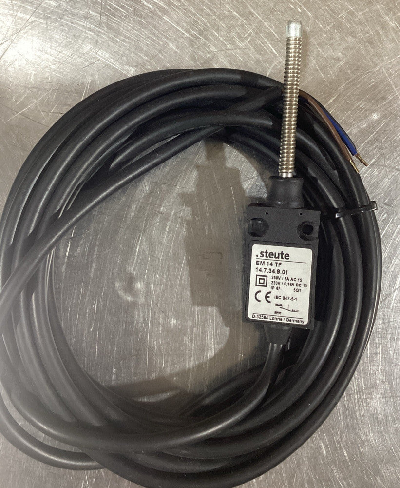 Steute EM14TF Switch 250V NOS SURPLUS 14.7.34.9.01