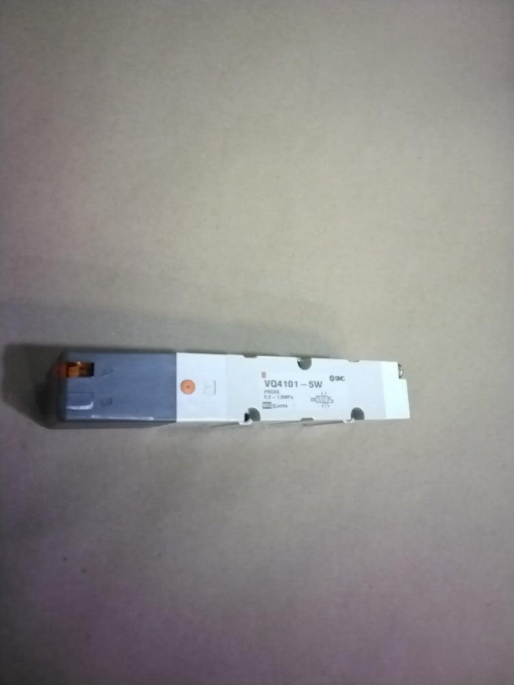 SMC VQ4101-5W Solenoid Valve, 24V DC