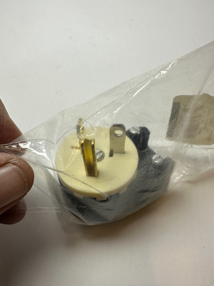 Bryant Electric 5395 Angle Plug 12 adj. Position 20A 125V 2P 3W (Lot of 3) New