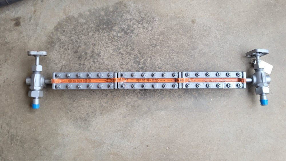 Penberthy 3RM6 / 330 3-Section Sight Glass w/ Valves 330J 4000 PSI @ 100° F